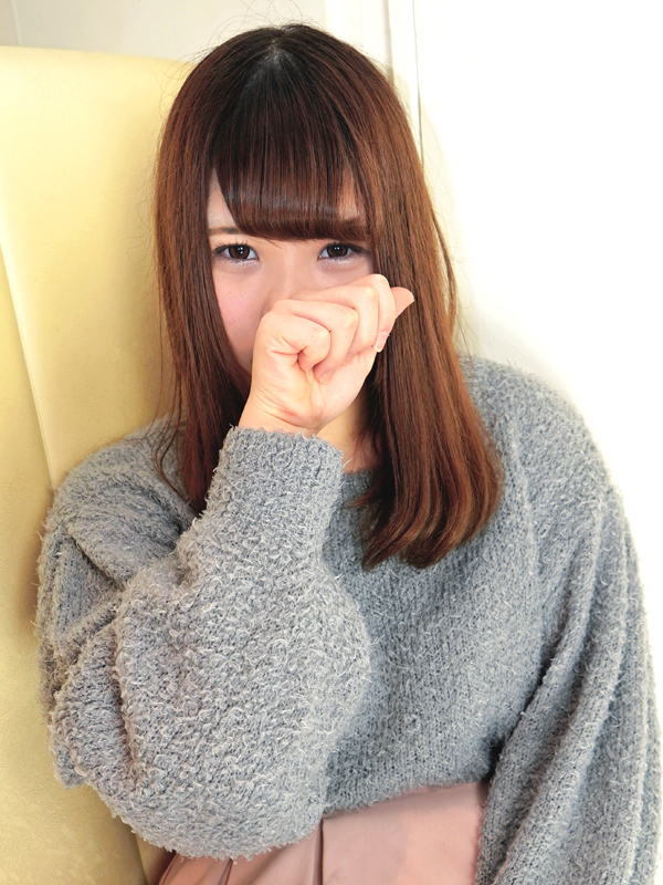 激安ヌキ道楽・梅田店 みおり 25歳 T：164cm　B：86(E)　W：56　H：88